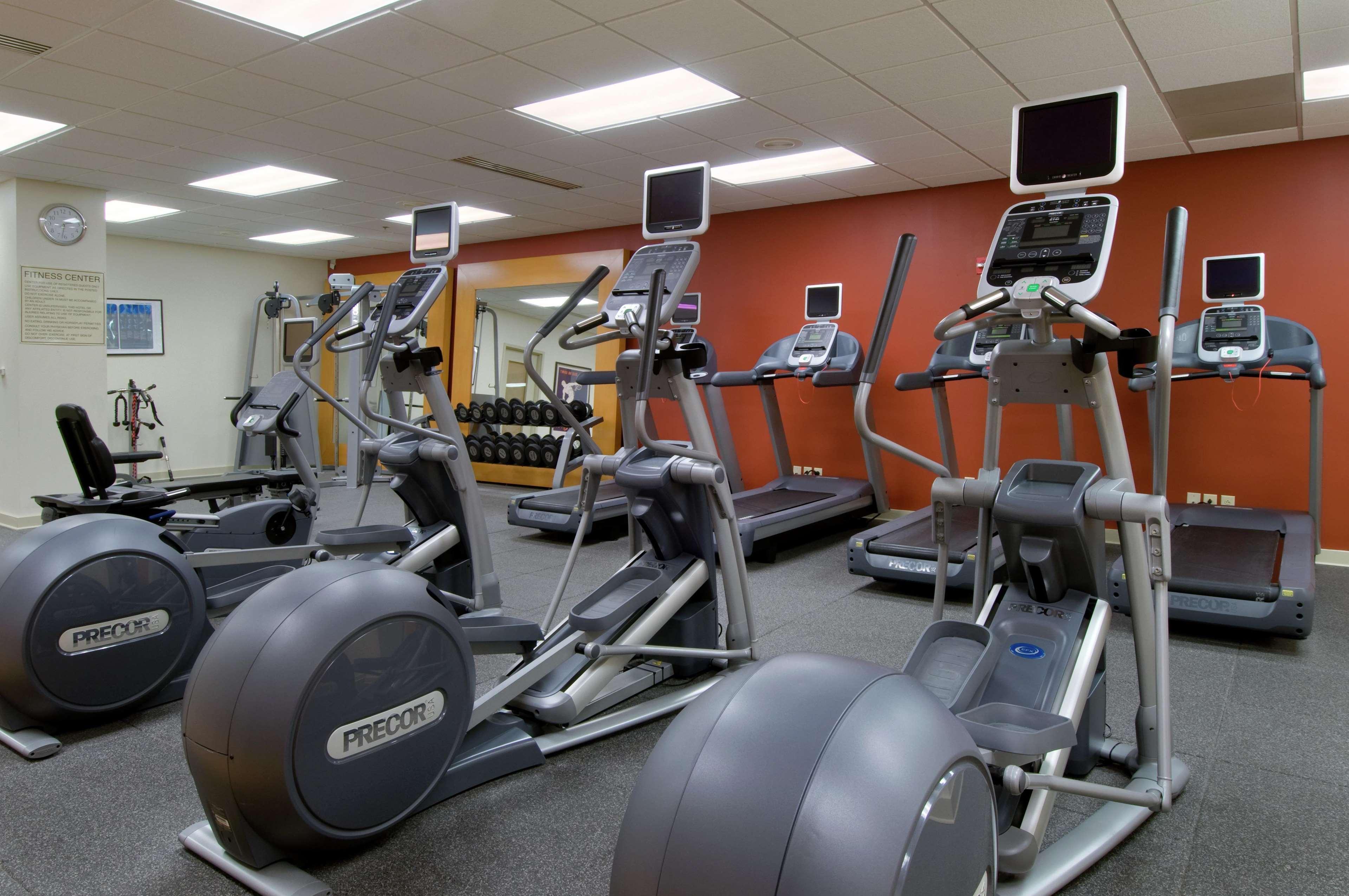 Hilton Indianapolis Hotel & Suites Экстерьер фото