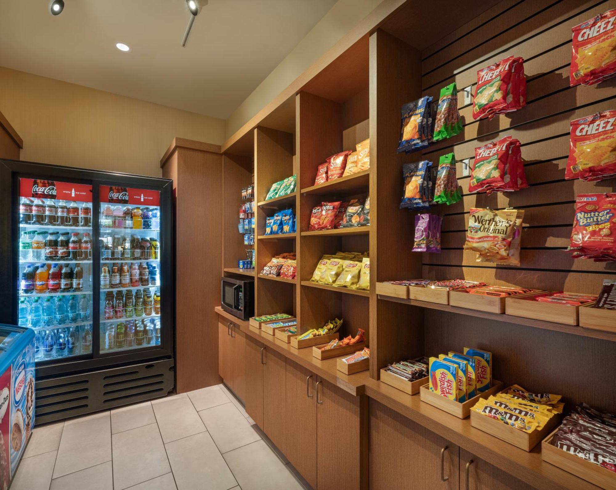 Hilton Indianapolis Hotel & Suites Экстерьер фото